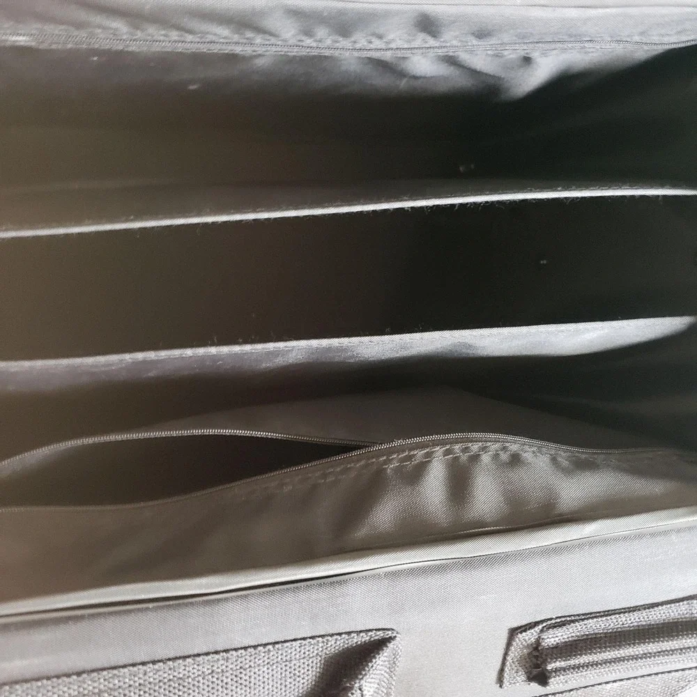 USL Litigation Roller Bag L Black 18